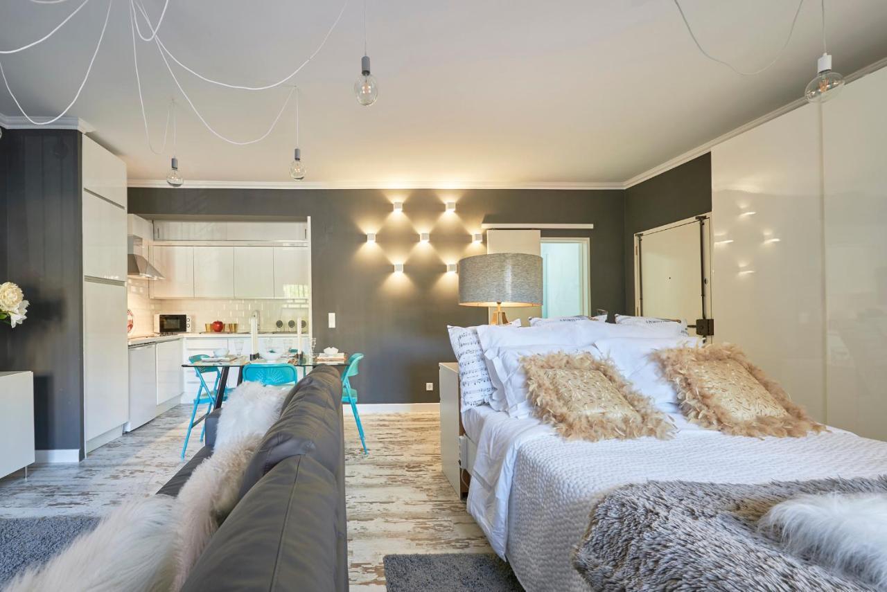 In Bed With Lisbon - Lux4You Taguspark Massama Eksteriør billede